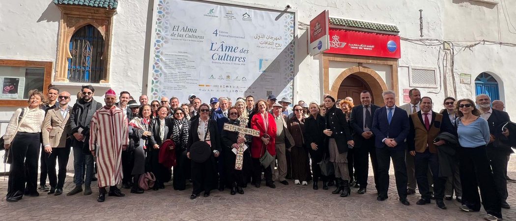 Lebrija lleva la Cruz de Mayo a Essaouira (Marruecos)